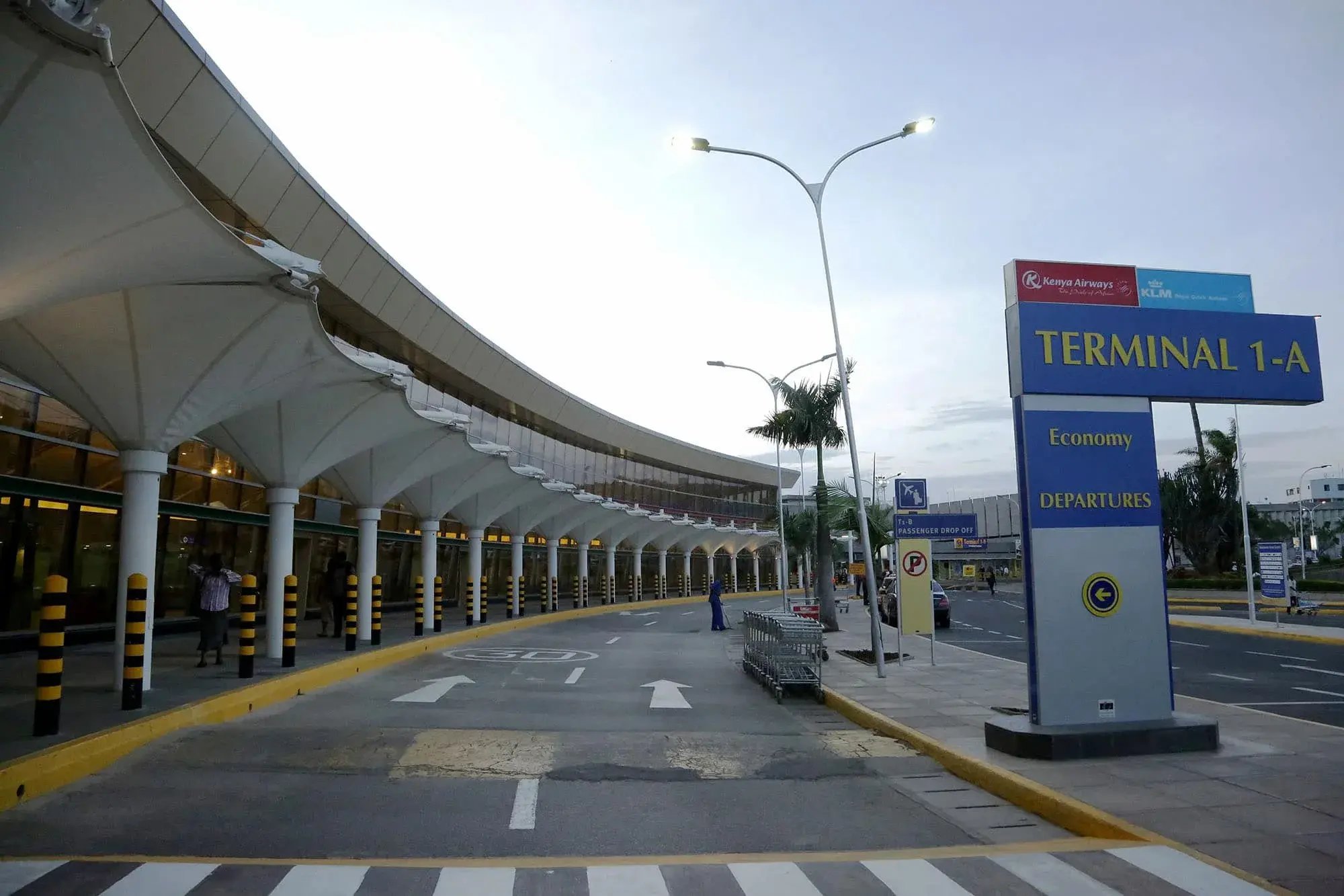 Terminal 1 (1)